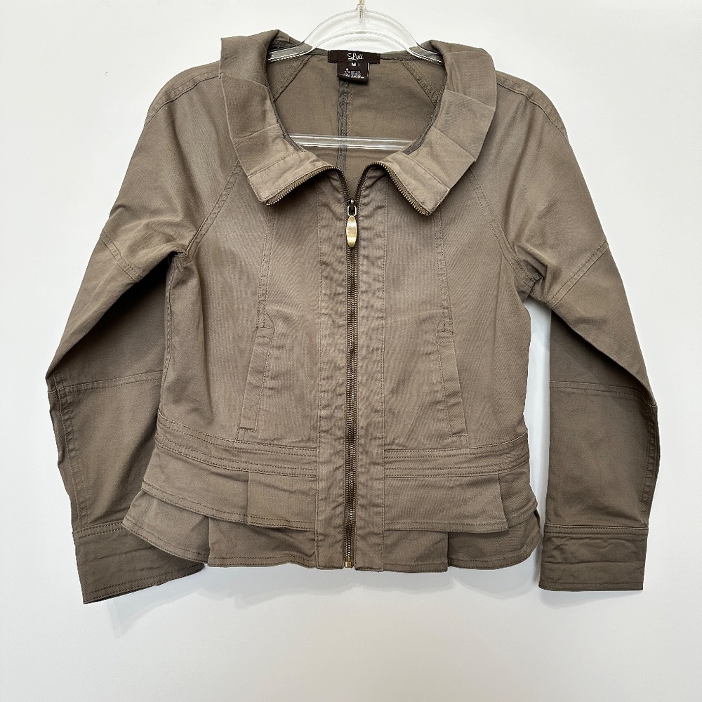 Luii Fashion Women's Green Jacket, Size M, Pleated Collar, Gold Zipper & Buttons